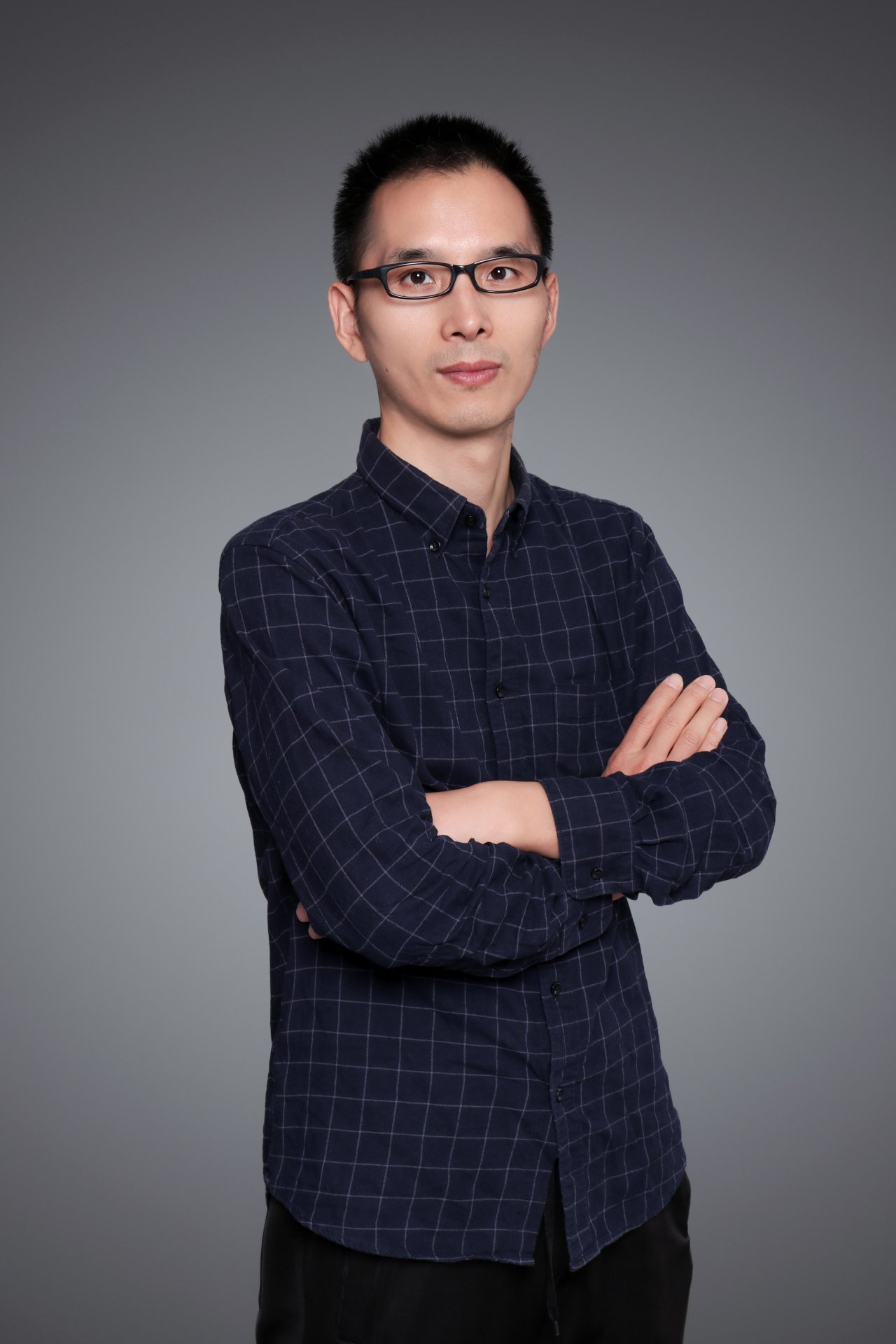 隆重表彰为上海科技创新事业和经济社会