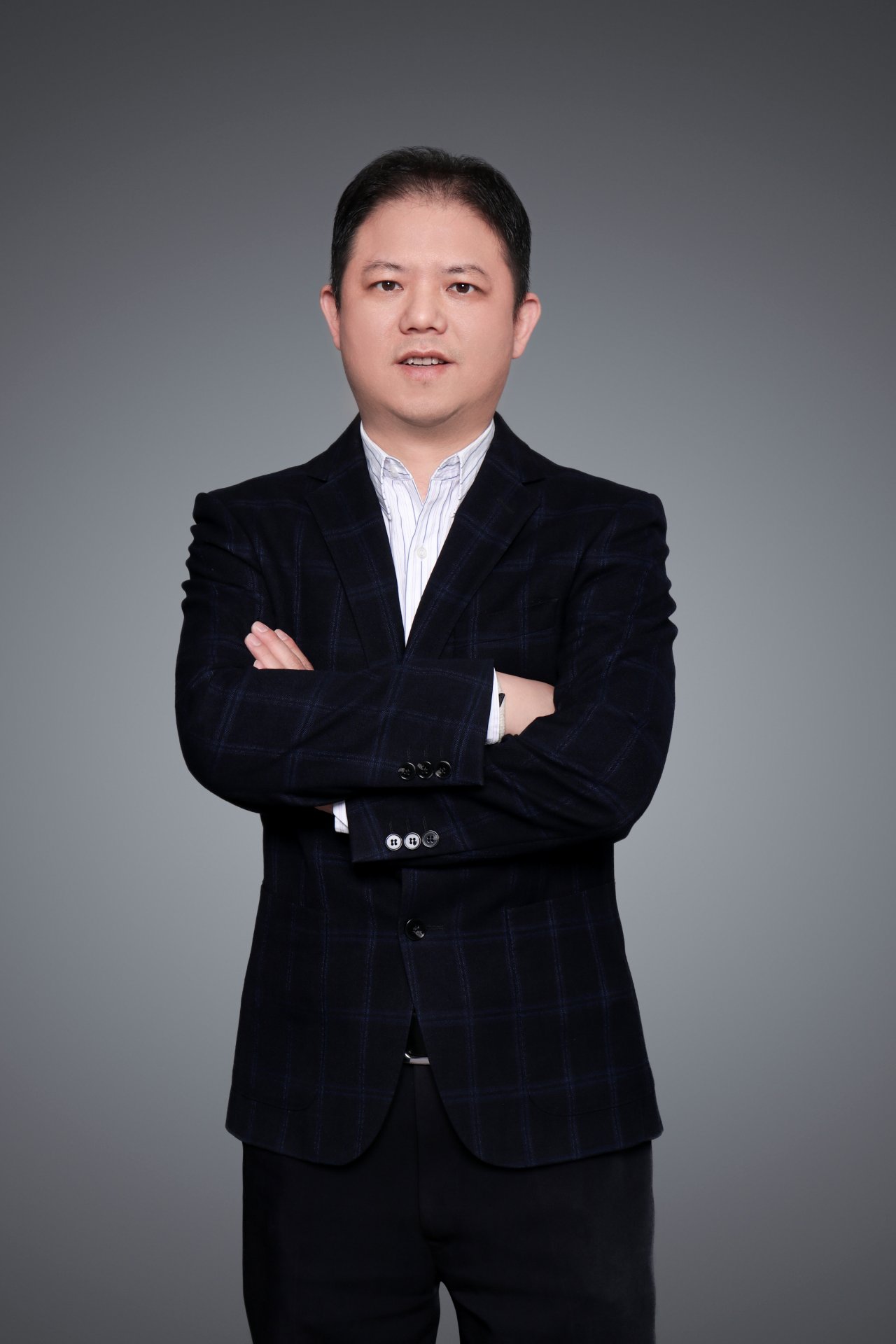 第一完成人简介